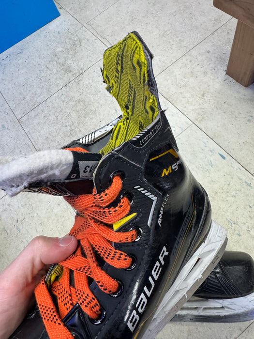 Used Bauer M5 Pro Skates Youth 13.0