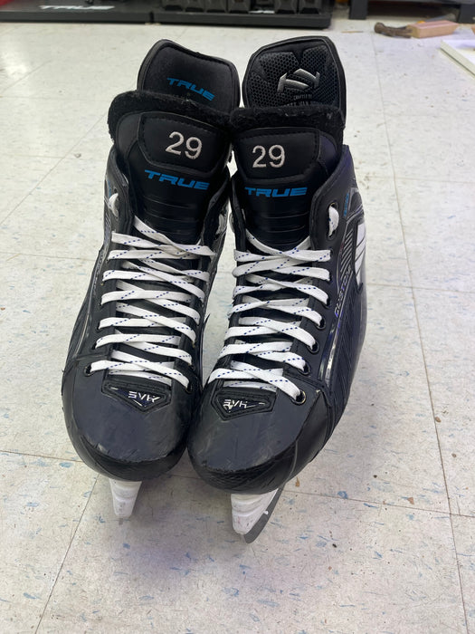 Used True Custom Pro Skates Size 8.0D - P. Holmberg