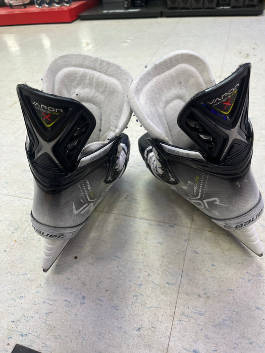 Used Bauer Hyperlite Skates Size 7.5D - B. Kruse