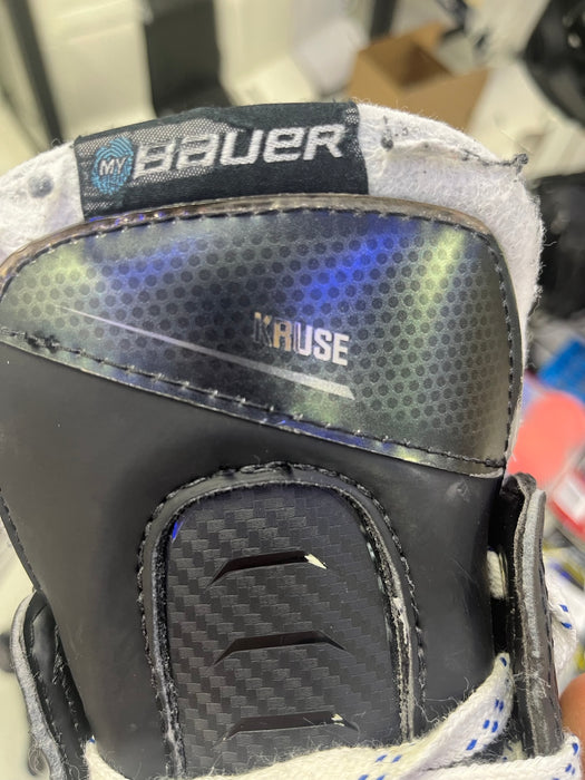 Used Bauer Hyperlite Skates Size 7.25D - B. Kruse