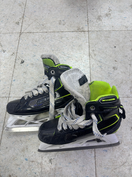 Used Bauer GSX goal skate 2.5 EE