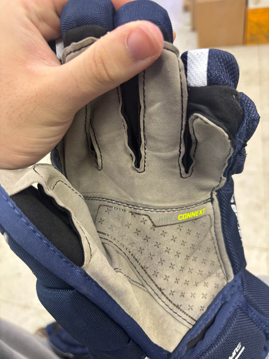 User Bauer Supreme Mach 14” Gloves 2