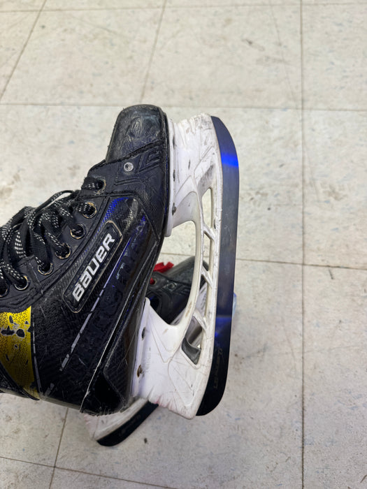 Used Bauer Supreme UltraSonic Skates 4.5 Fit 2
