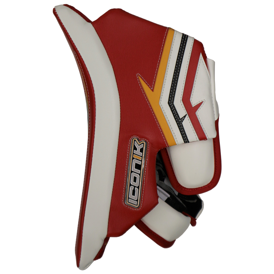 Brian's Iconik Intermediate Blocker — Crow's Sports Hockey