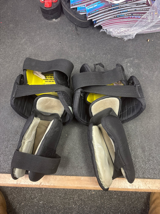 Used Warrior RX3E+ Goalie Knee Guards Size Junior