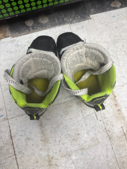 Used Bauer GSX Goalie Skates Size 3.5 EE