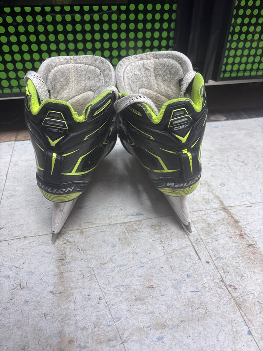 Used Bauer GSX Goalie Skates Size 3.5 EE