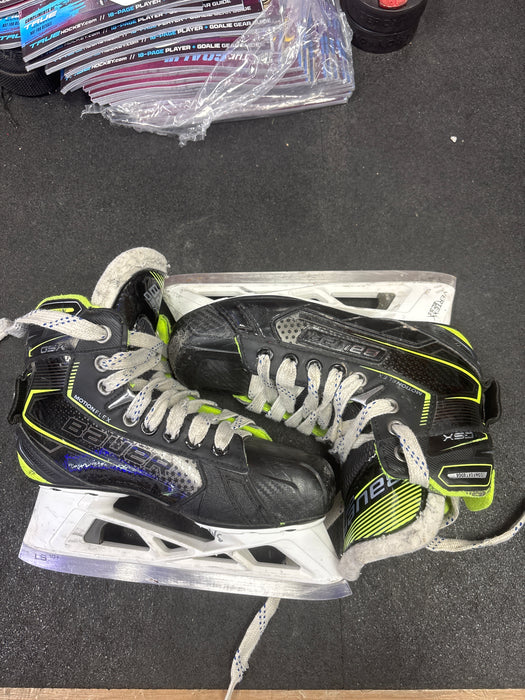 Used Bauer GSX Goalie Skates Size Junior 2.5 EE