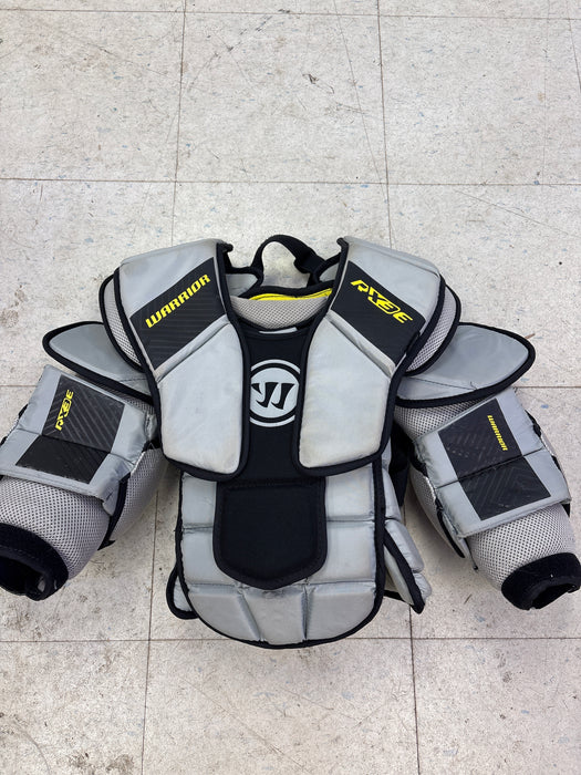Used warrior rx3E chest protector junior large / X-large