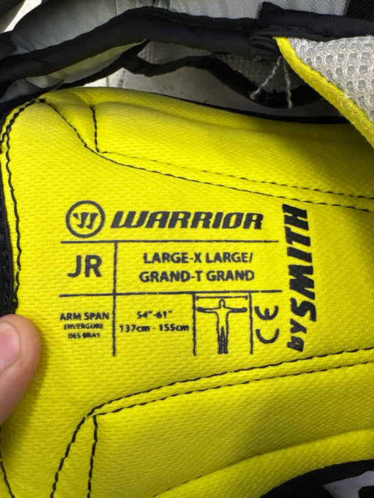 Used warrior rx3E chest protector junior large / X-large