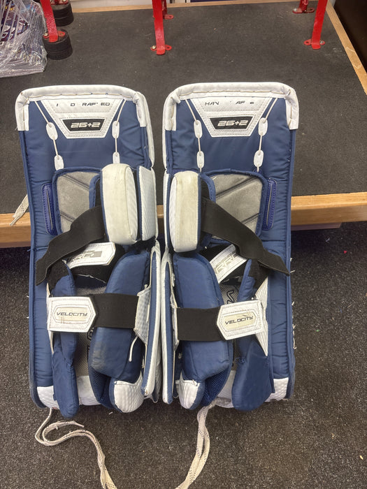 Used Vaughn Velocity V10 Goalie Leg Pads Size Junior 26+2