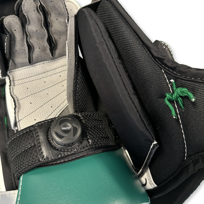 Brian's Iconik 2 Goalie Blocker Senior