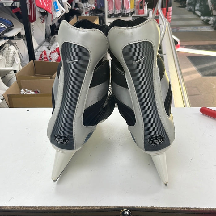 Used Nike V9 Senior 10EE Skates