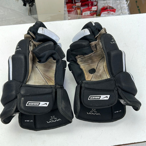 Used Bauer Vapor V Gloves 15"