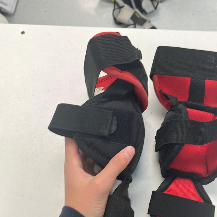 Used CCM KP1.5 Youth Knee Pads