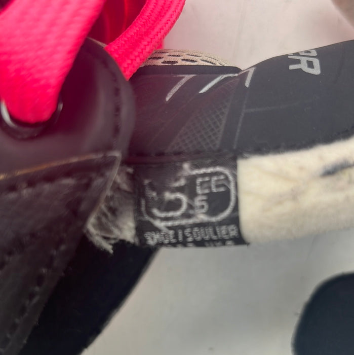Used Bauer Supreme 160 Size 5.5EE Player Skates