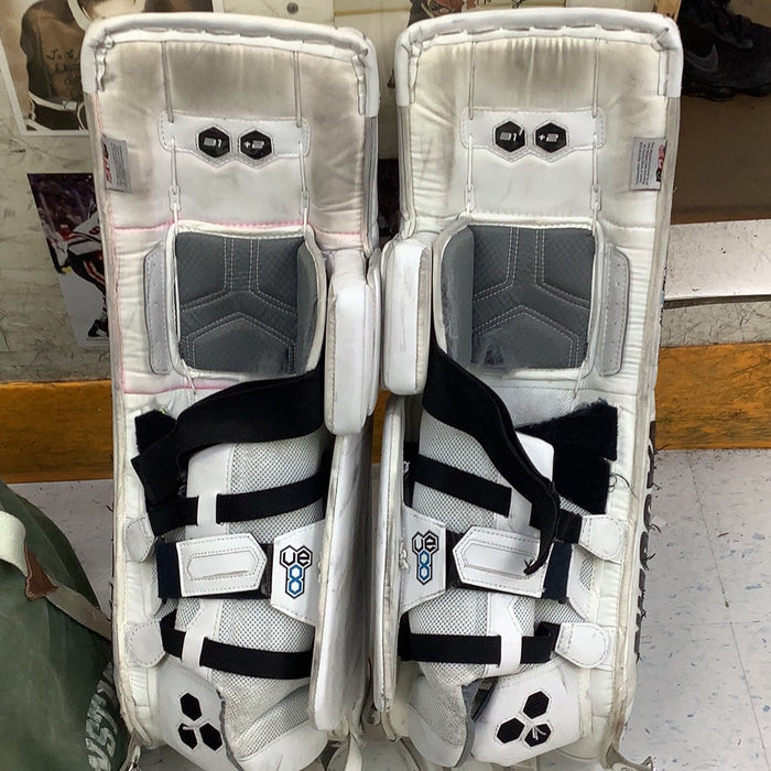Used Vaughn Velocity VE8 31"+2" Goalie Pads