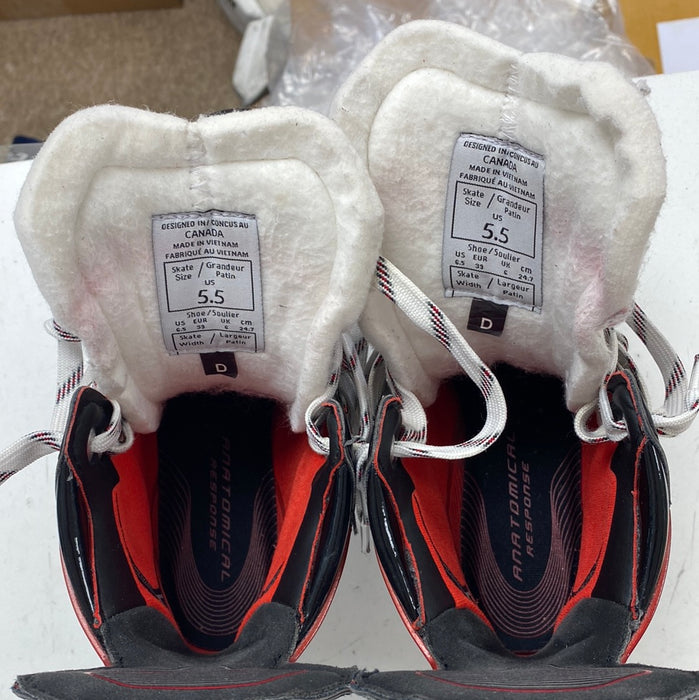 Used CCM JetSpeed FT480 Size 5.5 D Skates