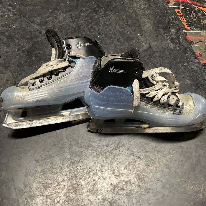 Used Bauer Vapor XIX 4.5D Goalie skates
