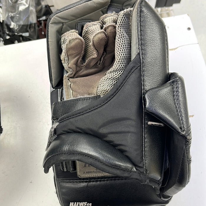 Used Warrior R/GT2 Intermediate Glove and Blocker