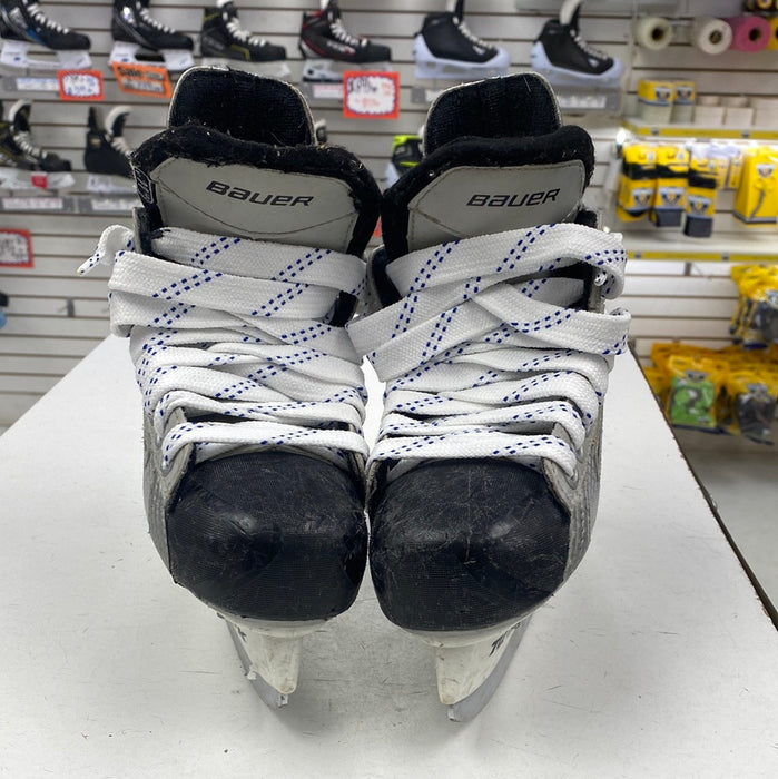 Used Bauer Vapor X:05 Size 11Y Player Skates