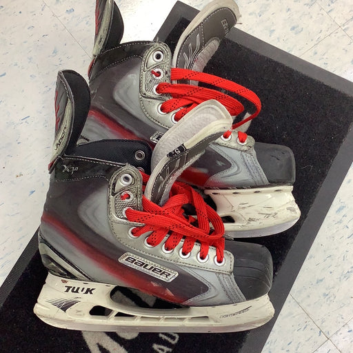 Used Bauer Vapor X7.0 5.5EE Player Skates