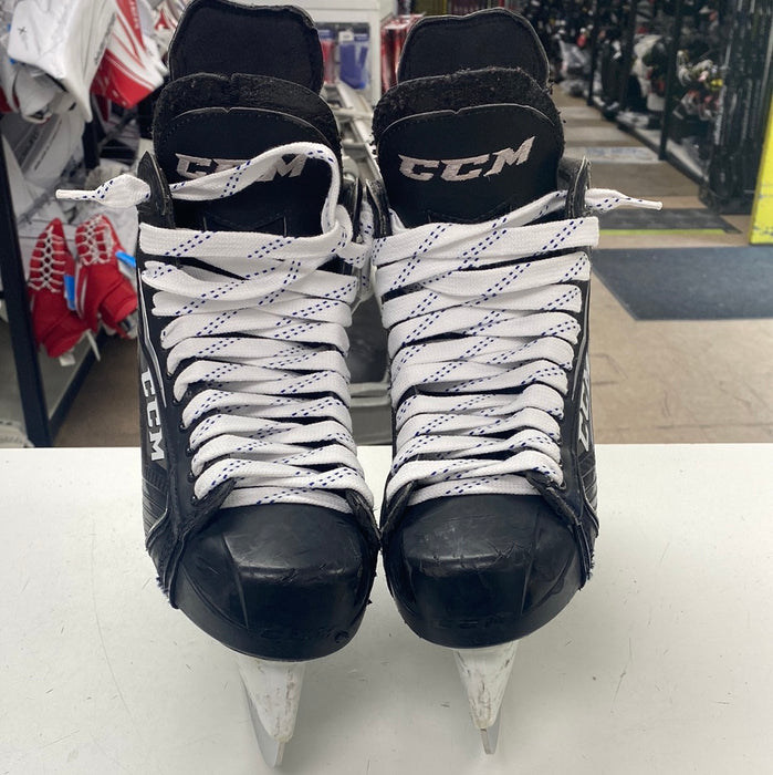 Used CCM Ribcor 70k Size 8.5 Skates