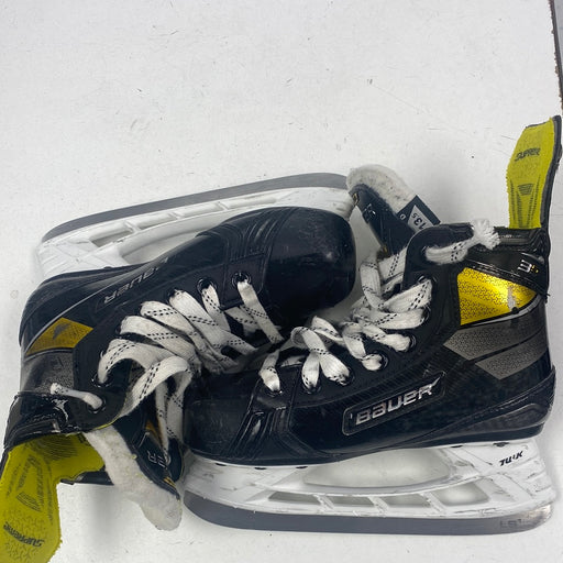 Used Bauer Supreme 3s Pro Y13.5 Player Skates