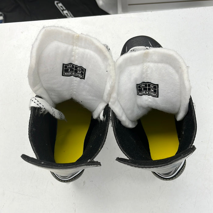 Used CCM Tacks 9040 2D Player Skates
