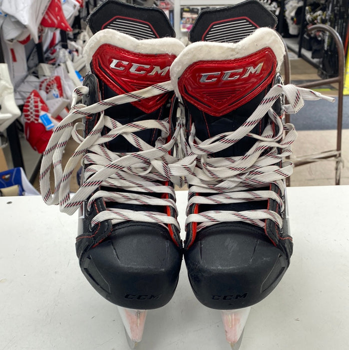 Used CCM JetSpeed FT480 Size 5.5 D Skates
