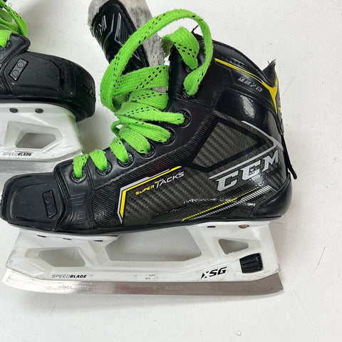 Used CCM Tacks 9370 2.5D Goalie Skates 2.5D