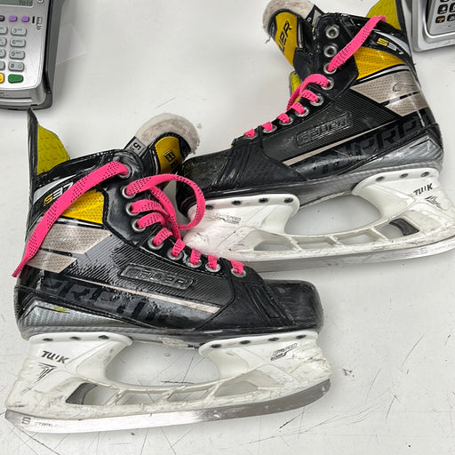Used Bauer Supreme S37 5.5D Player Skates