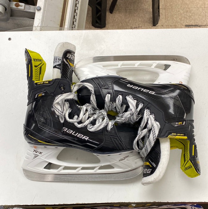 Demo Bauer Supreme M4 Size 5.5 Fit 3 Intermediate Hockey Skates