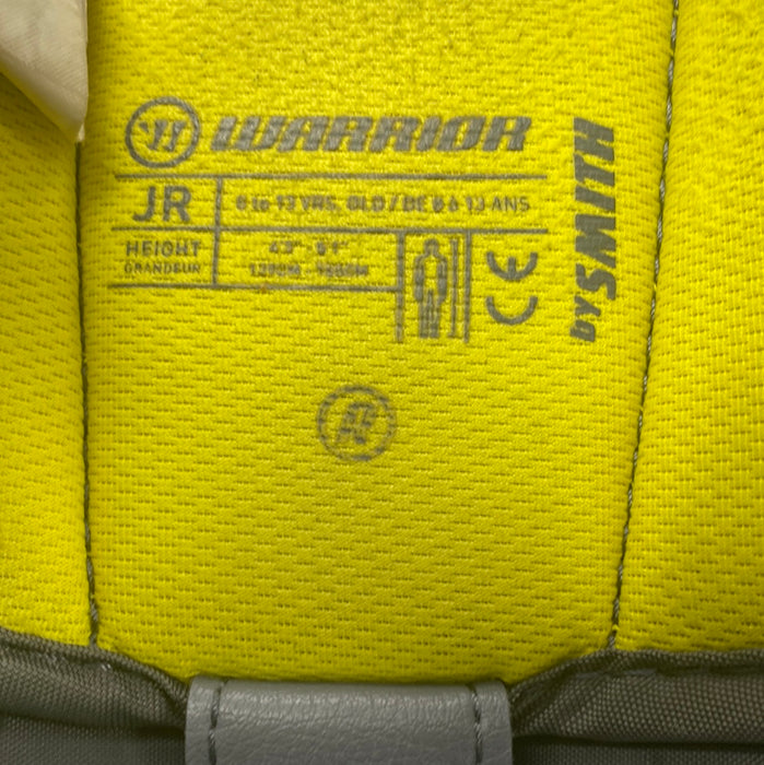 Used Warrior Junior Knee Pads — Crow's Sports