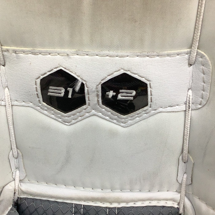 Used Vaughn Velocity VE8 31"+2" Goalie Pads
