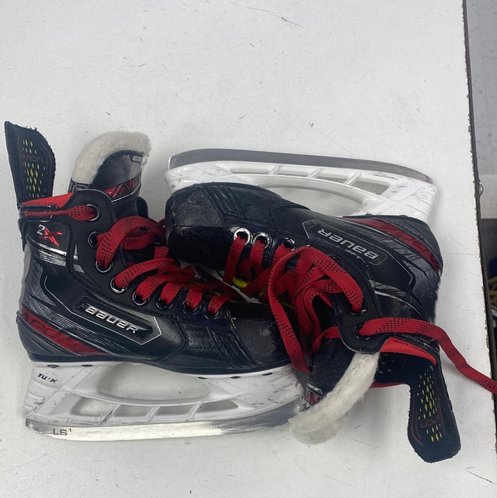 Used Bauer Vapor 2x Y11.5 Player Skates