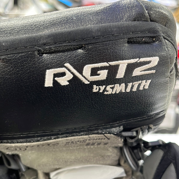 Used Warrior R/GT2 Intermediate Glove and Blocker