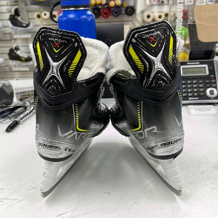 Used Bauer Vapor 3X 11.5Youth Player Skates