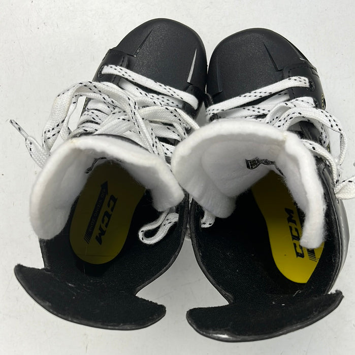 Used CCM Tacks 9040 Youth Player Skates Size 13