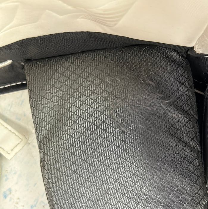 Used CCM EFlex 5.5 Leg Pad 26+1"