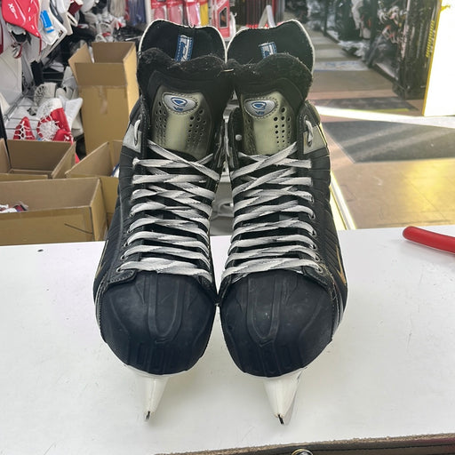 Used Nike V9 Senior 10EE Skates