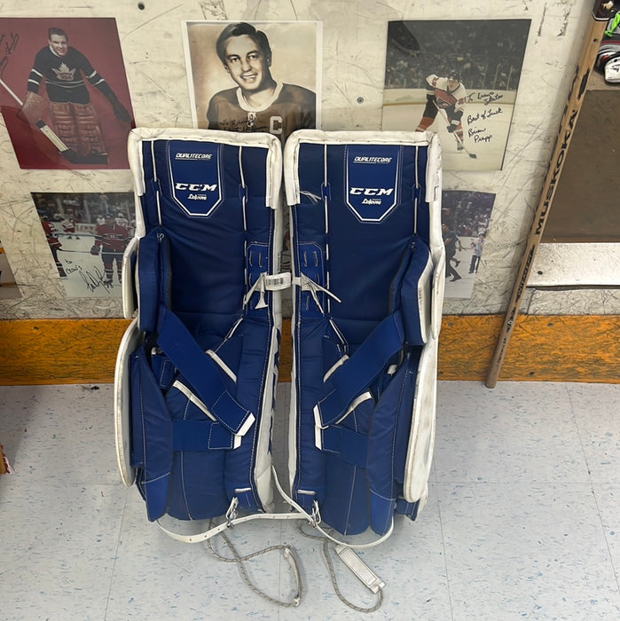 Used CCM E4.5 Junior Goal Pads 28+1