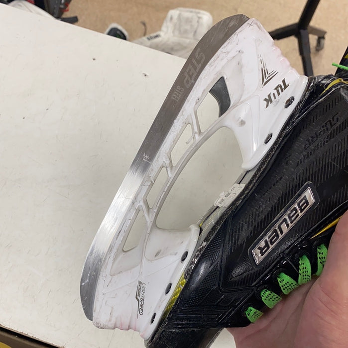 Used Bauer 2S Skates 2D