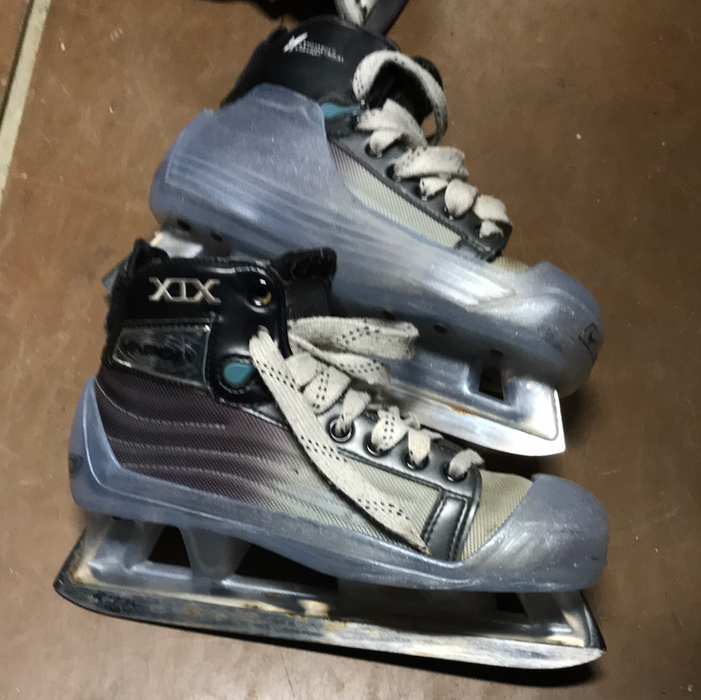 Used Bauer Vapor XIX 3EE Goal Skates