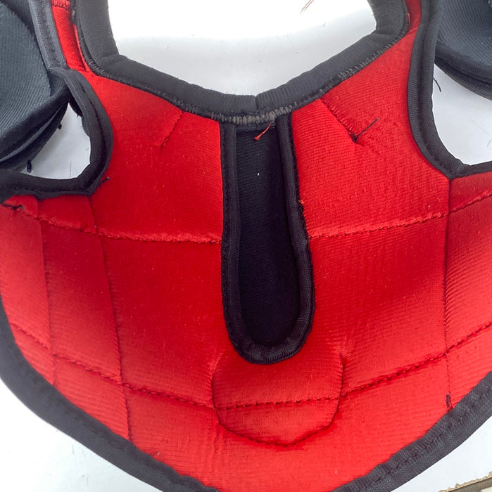 Used CCM FT370 Junior Small Shoulder Pads