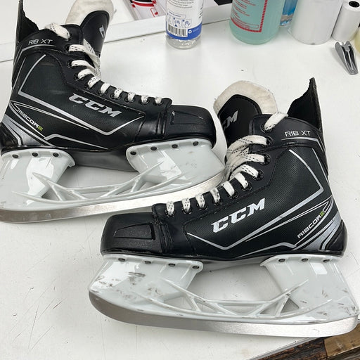 Used CCM Ribcor XT 7 Skate