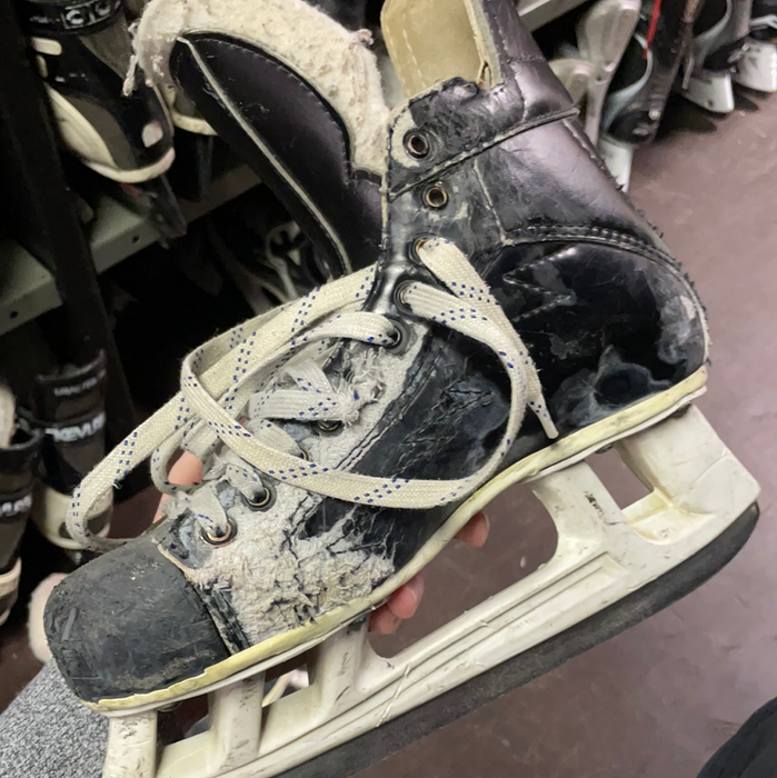 Used Graf Ultra 703 7D Player Skates