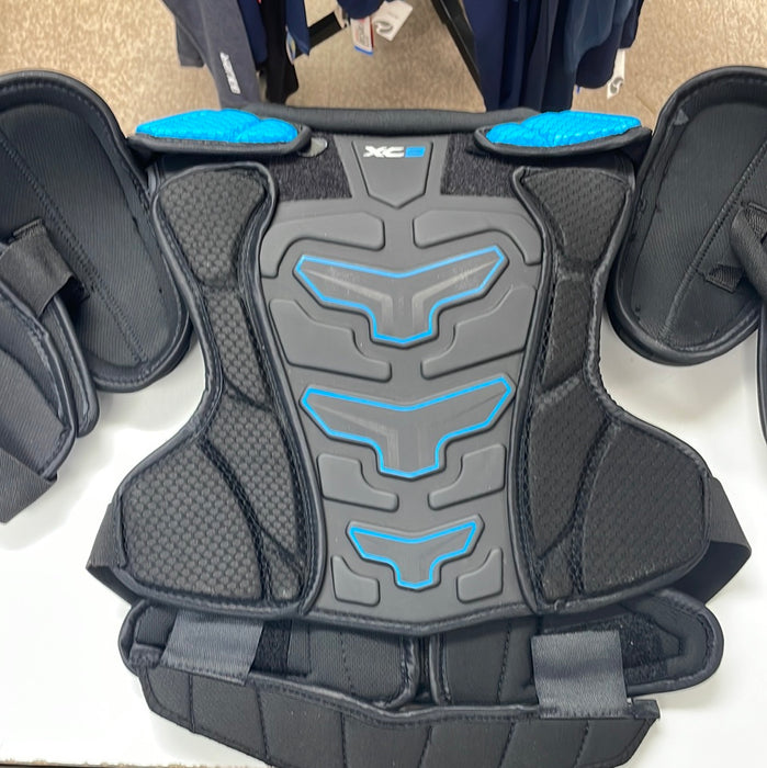 Used True XC9 Junior Large Shoulder Pads