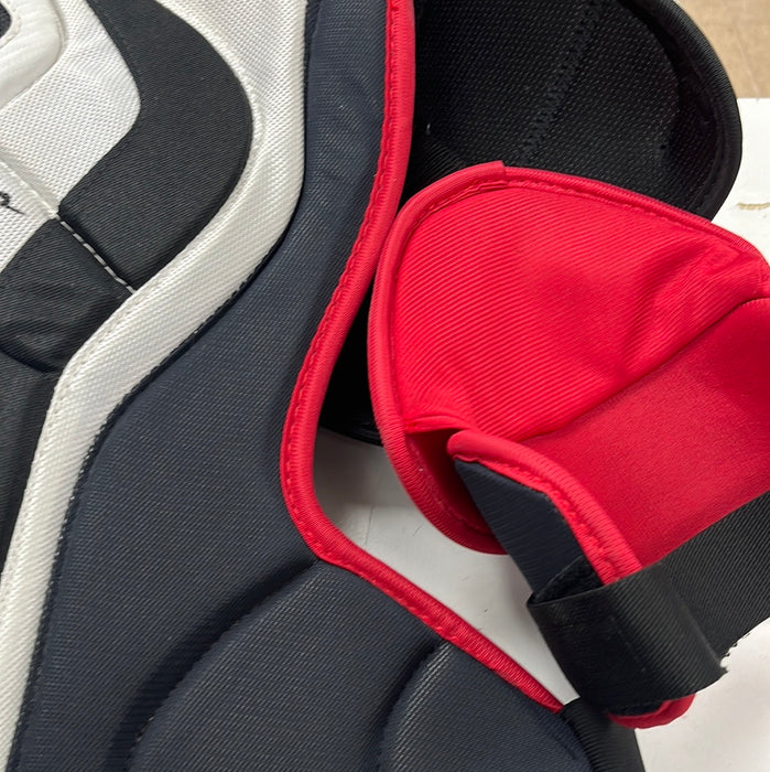 Used Bauer Vapor X7.0 Senior Large Shoulder Pads