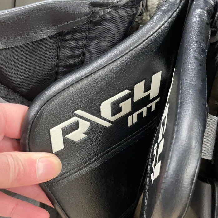 Used Warrior Ritual G4 32”+1” Goalie Pads